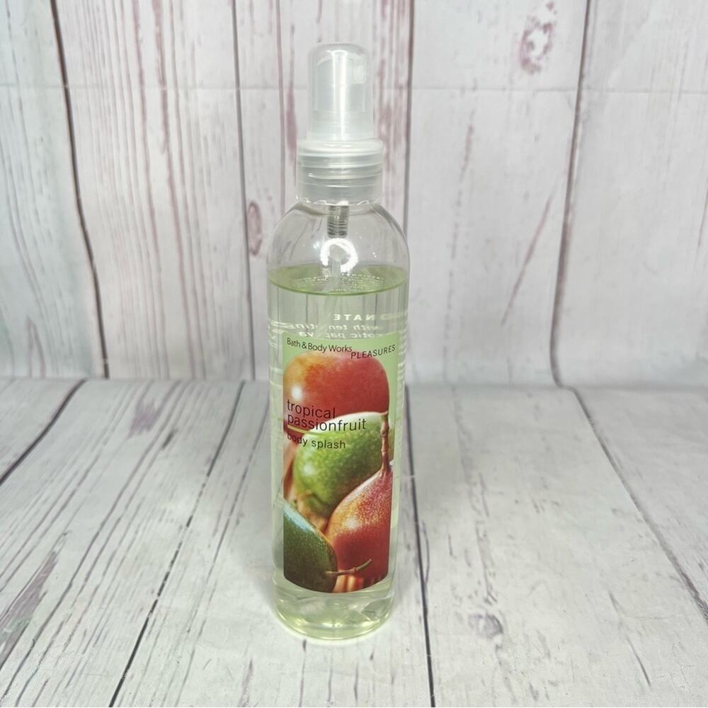 Bath & Body Works Pleasures Tropical Passionfruit Body‎ Splash 8 Fl Oz Spray